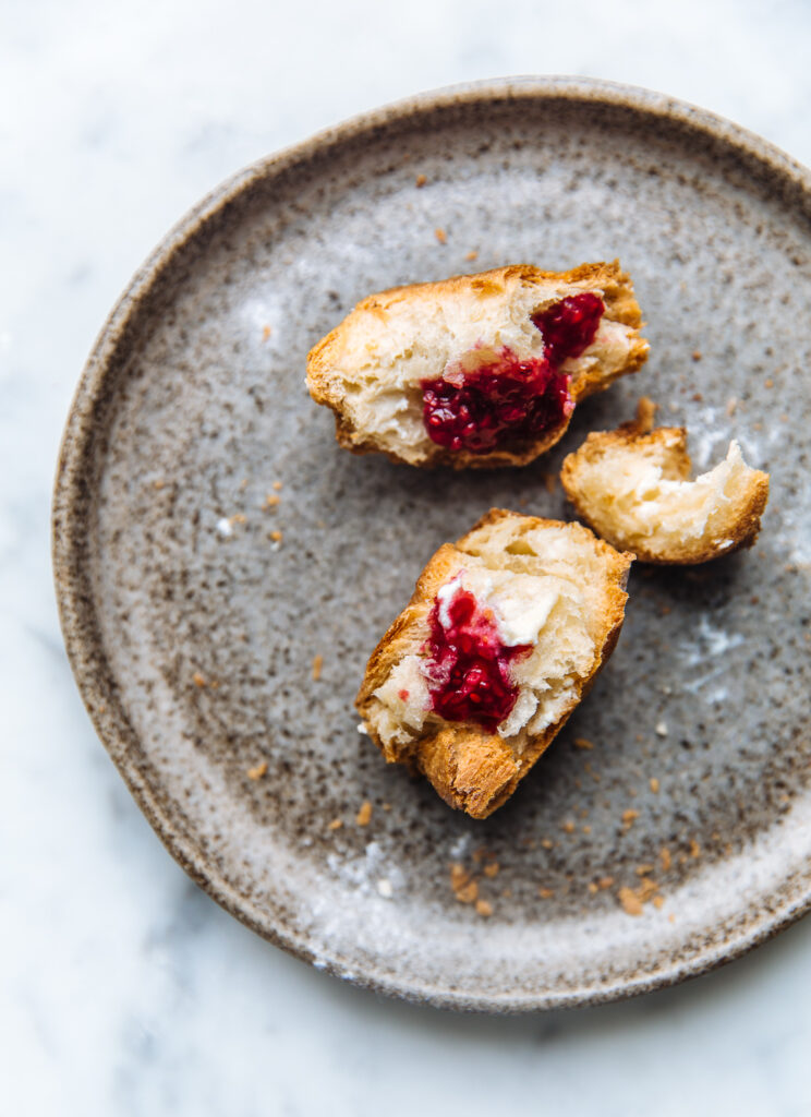 Cruffins met ricotta en lemon curd