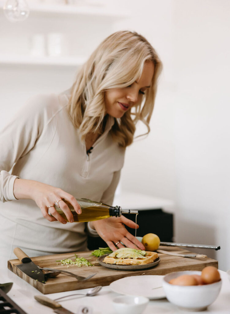 Chaffles met avocado (low-carb ontbijt)